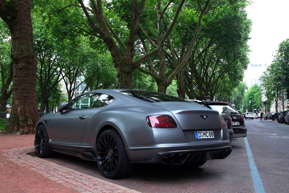 Bas de caisse latéraux en fibre de carbone de DMC pour Bentley Continental GT Coupé et GTC Cabriolet restylés (2016 - 2017) - KDMPARTS EUROPE TUNING STORE