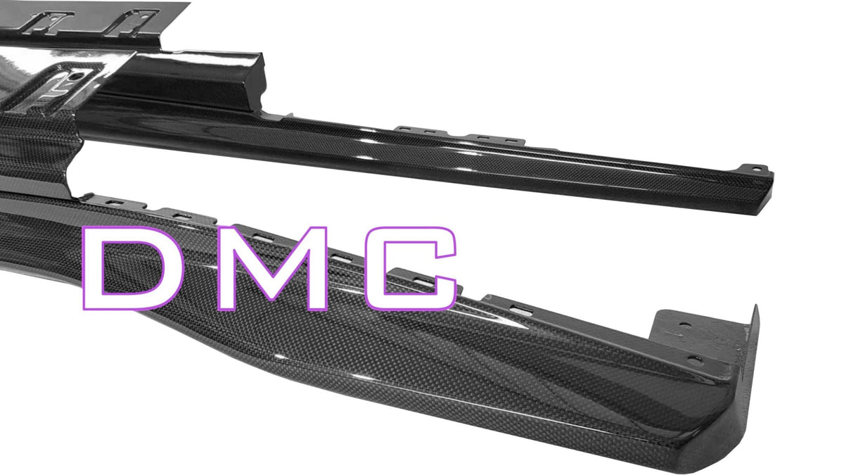 Bas de caisse latéraux en fibre de carbone de DMC pour Ferrari 812 SuperFast, GTS et Competizione - KDMPARTS EUROPE TUNING STORE
