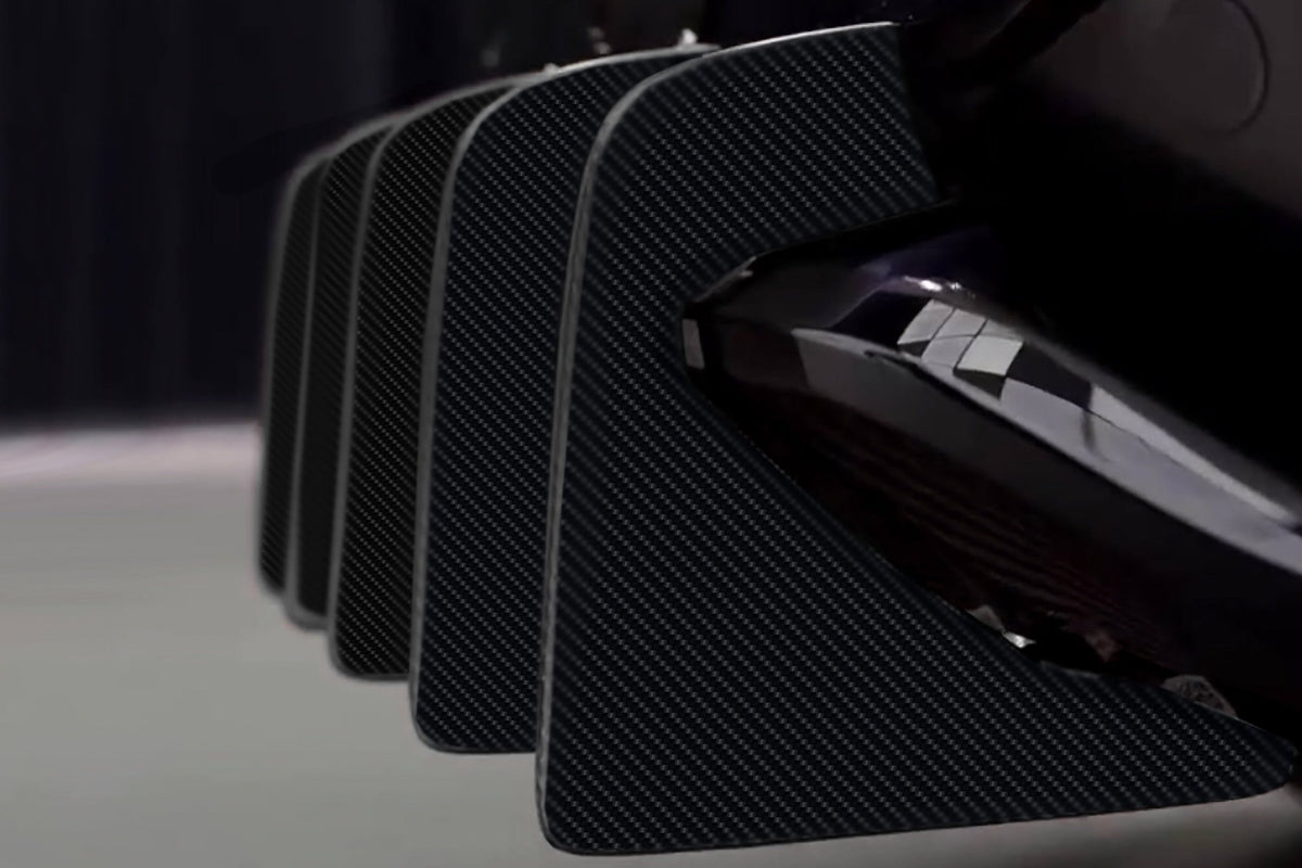 Diffuseur arrière en fibre de carbone de DMC pour Aston Martin DBX - KDMPARTS EUROPE TUNING STORE