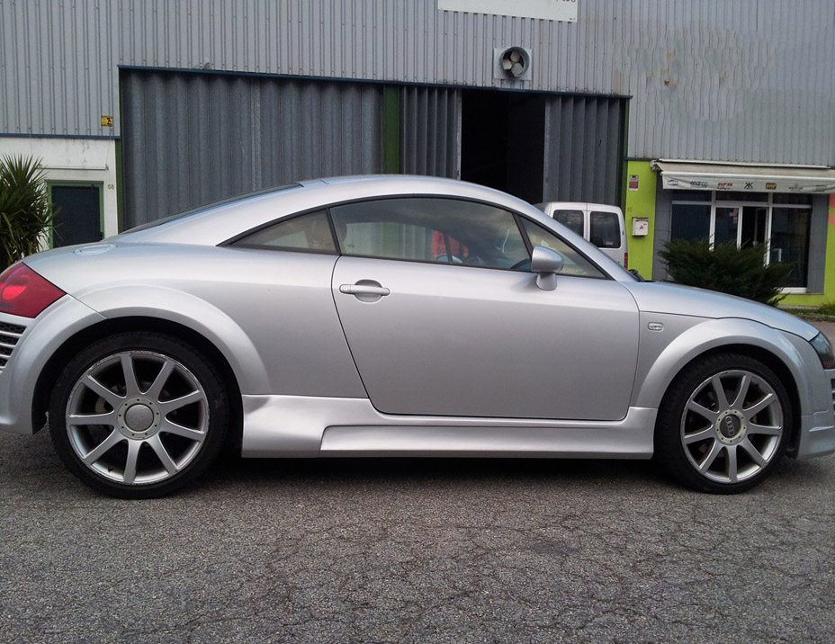 БОКОВЫЕ ПОРОГИ AUDI TT 8N COUPÉ ( 98 - 05 ) СТИЛЬ R8