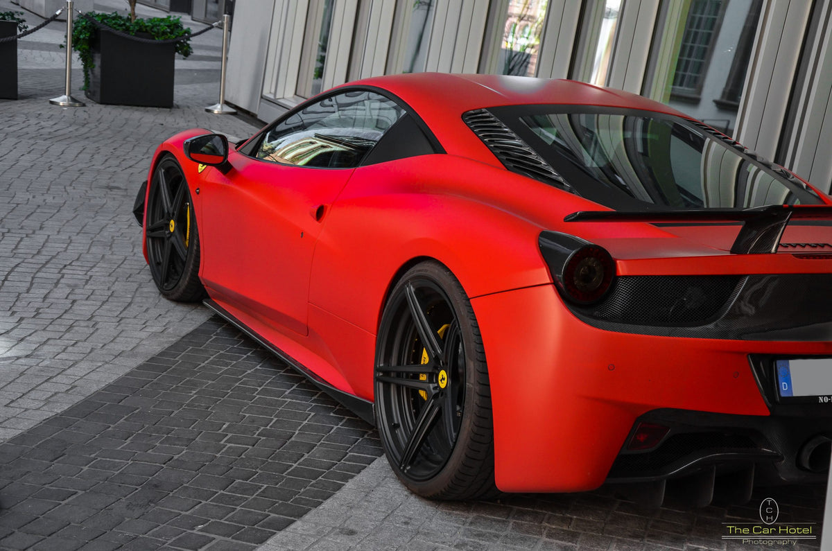 DMC Estremo Seitenschweller aus Kohlefaser für Ferrari 458 Italia Coupé und Spider (Original-, Aperta- und Speciale-Modelle)