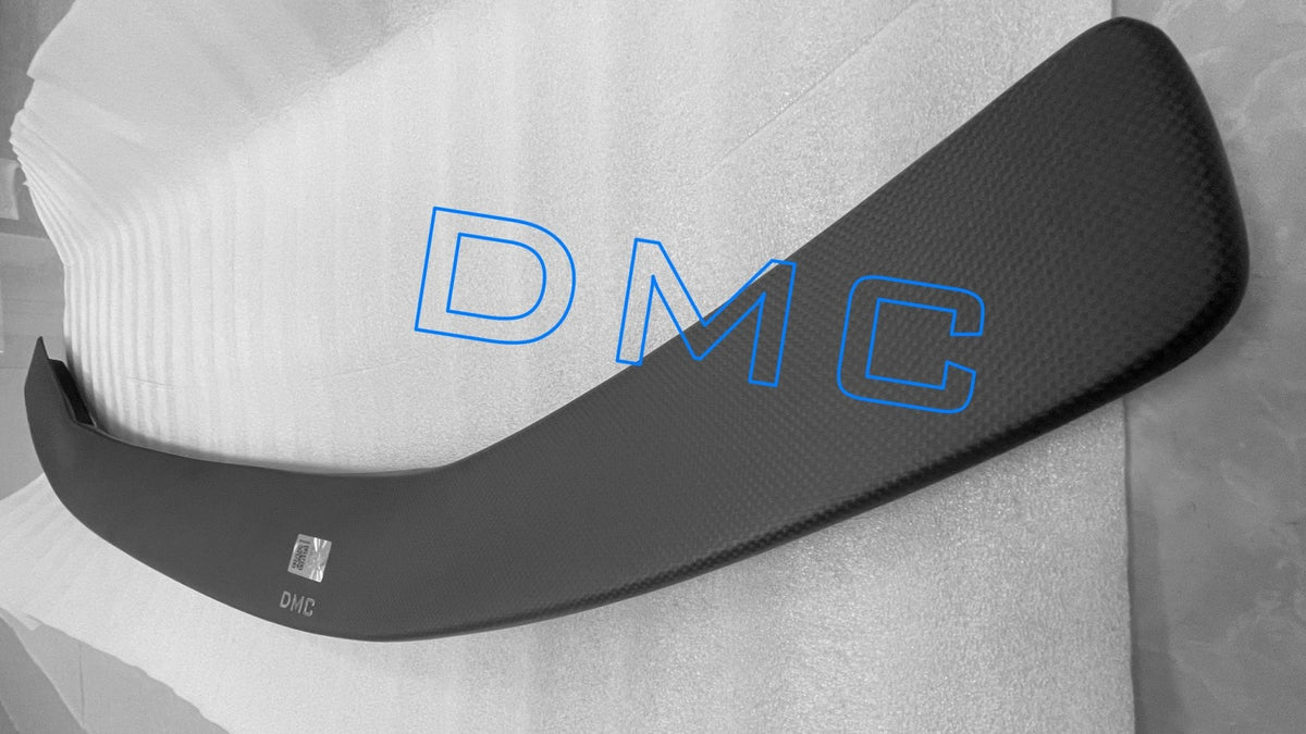 Aileron arrière en fibre de carbone de DMC pour Ferrari 812 SF avec le coffre Superfast d'origine, style Competizione - KDMPARTS EUROPE TUNING STORE