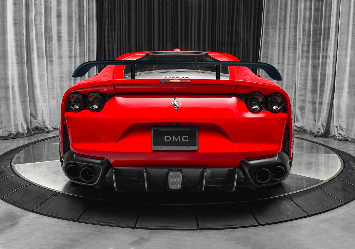 Aileron arrière en fibre de carbone de DMC pour Ferrari 812 SF : EVO FXX compatible avec l'aileron Superfast d'origine - KDMPARTS EUROPE TUNING STORE