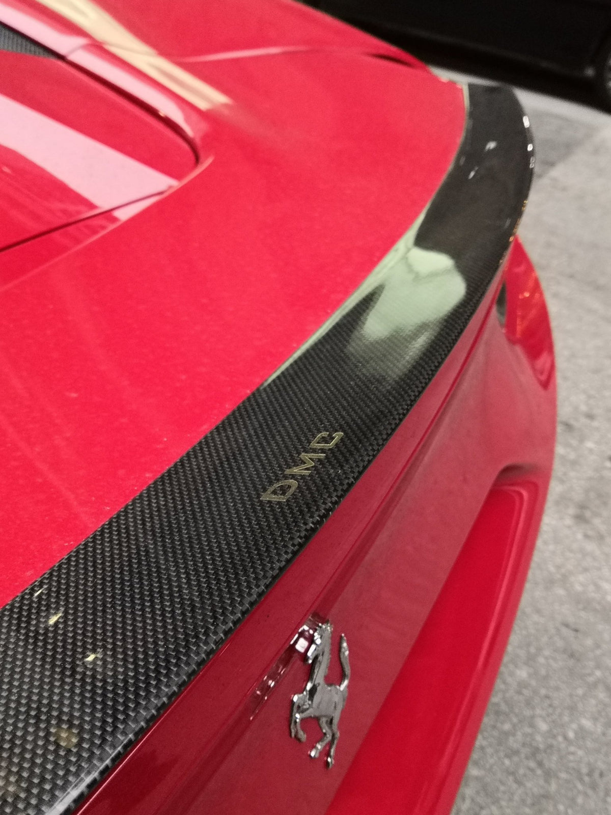 Aileron arrière en fibre de carbone « Speciale » de DMC pour Ferrari 488 GTB Coupé et Spider - KDMPARTS EUROPE TUNING STORE