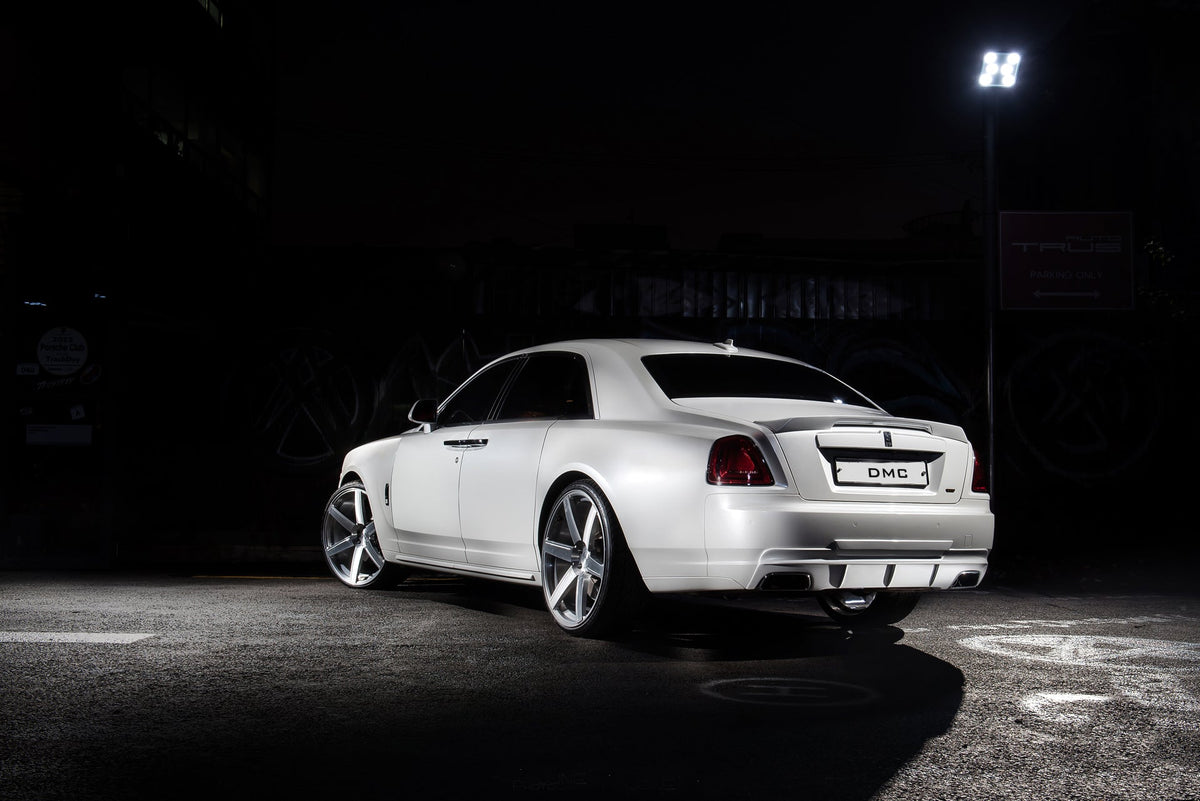 Aileron de coffre en fibre de carbone de DMC pour Rolls Royce Ghost Black badge Série 1 et 2 - KDMPARTS EUROPE TUNING STORE