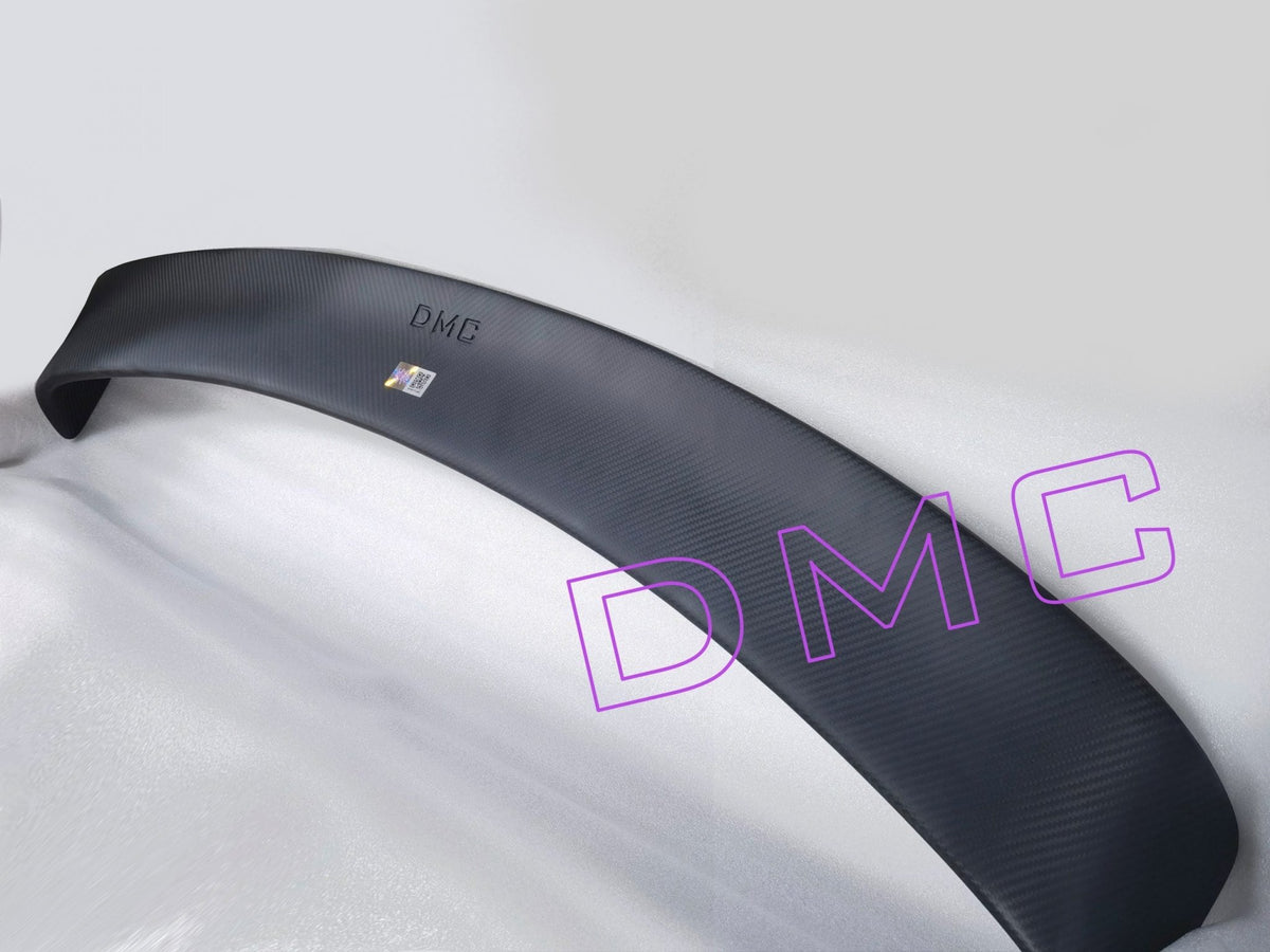 Aileron de coffre en fibre de carbone « Élégante » de DMC pour Ferrari 12 Cilindri d'origine - KDMPARTS EUROPE TUNING STORE