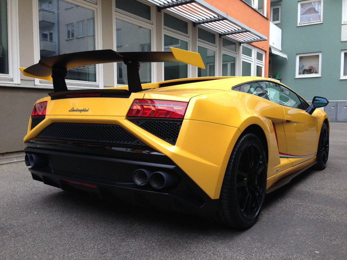 Aileron spoiler arrière avec capot en fibre de carbone « Supertrofeo E - GT » DMC pour Lamborghini Gallardo Coupé et Spyder d'origine - KDMPARTS EUROPE TUNING STORE