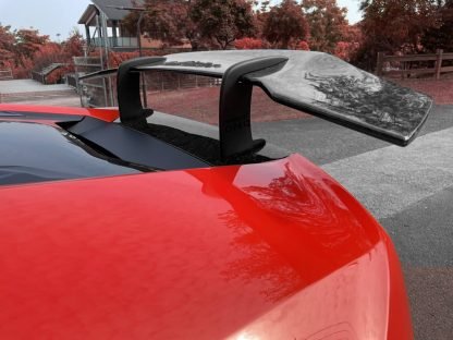 Aileron spoiler arrière en fibre de carbone « Challenge » de DMC pour Ferrari F8 Tributo Spider - KDMPARTS EUROPE TUNING STORE