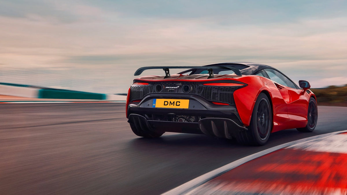Aileron spoiler arrière en fibre de carbone de DMC pour McLaren Artura Coupé et Spider - KDMPARTS EUROPE TUNING STORE