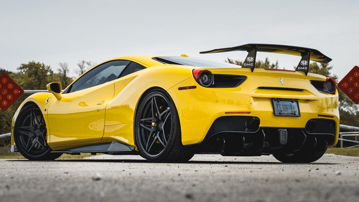 Aileron spoiler arrière en fibre de carbone EVO - 2 de DMC pour Ferrari 488 GTB Coupé et Spider - KDMPARTS EUROPE TUNING STORE