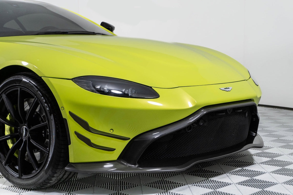 Canards de pare chocs avant en fibre de carbone F1 de DMC pour Aston Martin Vantage d'origine - KDMPARTS EUROPE TUNING STORE