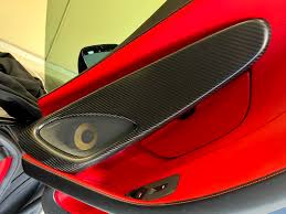 Garnitures de haut parleurs de porte droite / gauche McLaren 540C 570S 600LT en fibre de carbone - KDMPARTS EUROPE TUNING STORE