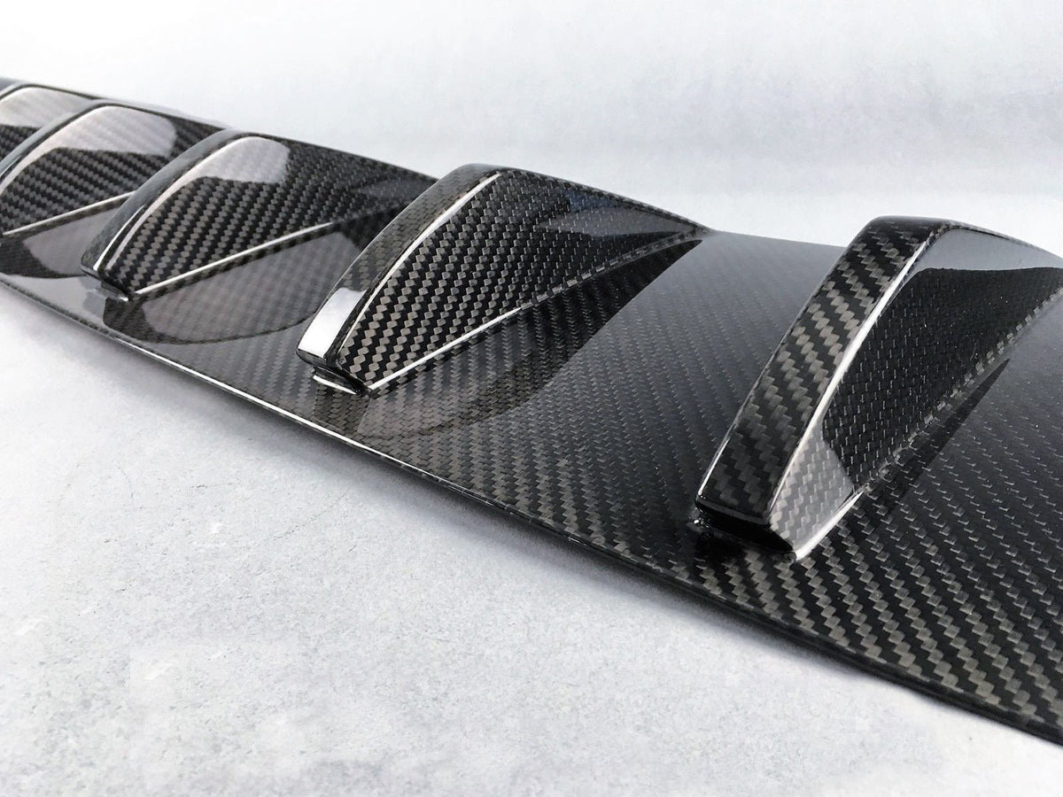 Jupe arrière avec diffuseur en fibre de carbone de DMC pour Maserati Granturismo GT Coupé et Spyder d'origine - KDMPARTS EUROPE TUNING STORE