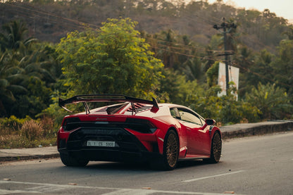 Kit carrosserie en fibre de carbone « STO » de DMC, transforme votre Lamborghini Huracan Coupé et Spyder d'origine en Super Trofeo Omologato - KDMPARTS EUROPE TUNING STORE