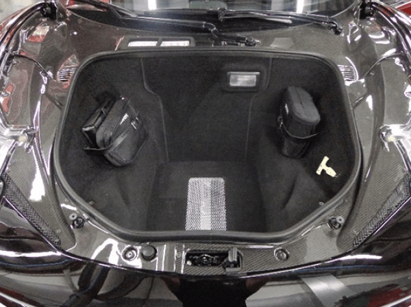 Kit de panneau de couvercle de coffre avant LHD pour Ferrari F458 Coupé Italia / Spider 2010 - 2014 en fibre de Carbone haute brillance - KDMPARTS EUROPE TUNING STORE