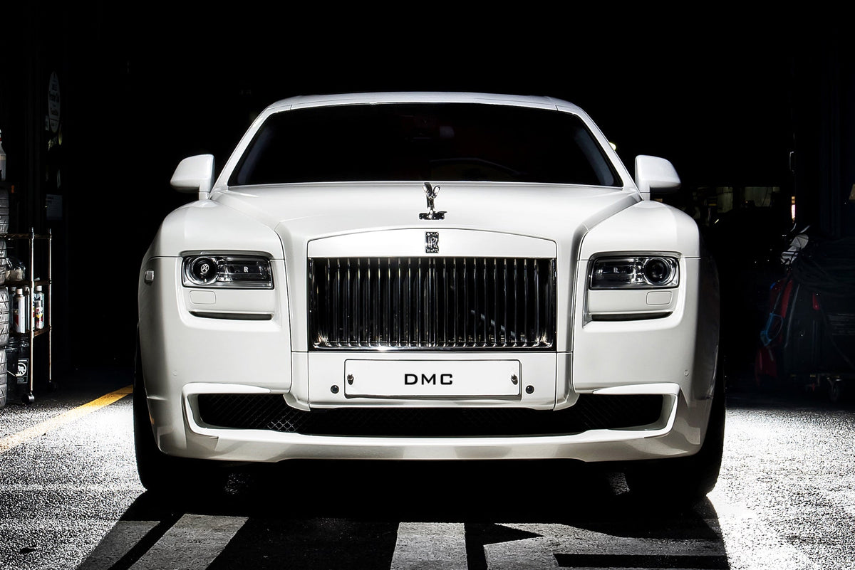Lames de pare chocs avant en fibre de carbone forgée Black Badge de DMC pour Rolls Royce Ghost Série 1 et 2 - KDMPARTS EUROPE TUNING STORE