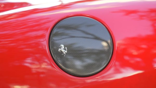 Pack extérieur en fibre de carbone « Pista » de DMC pour Ferrari 488 GTB Coupé et Spider - KDMPARTS EUROPE TUNING STORE
