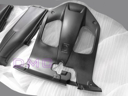 Panneaux de compartiment moteur en fibre de carbone de DMC pour Ferrari 812 Superfast, GTS et Competizione, Coupé et Spider Aperta d'origine - KDMPARTS EUROPE TUNING STORE