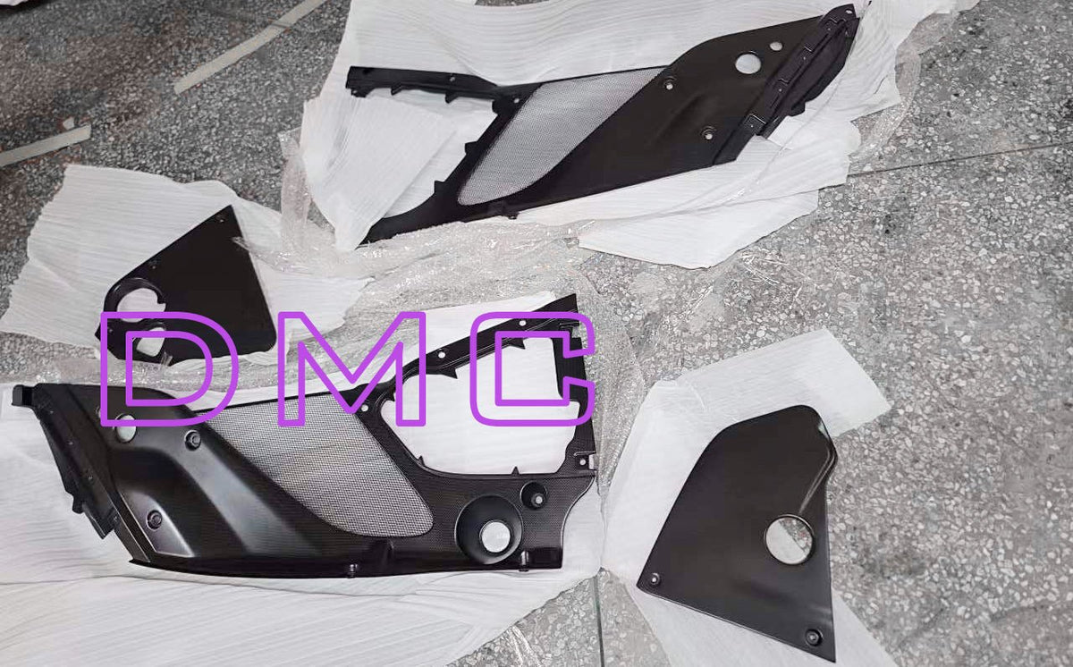 Panneaux de compartiment moteur en fibre de carbone de DMC pour Ferrari 812 Superfast, GTS et Competizione, Coupé et Spider Aperta d'origine - KDMPARTS EUROPE TUNING STORE