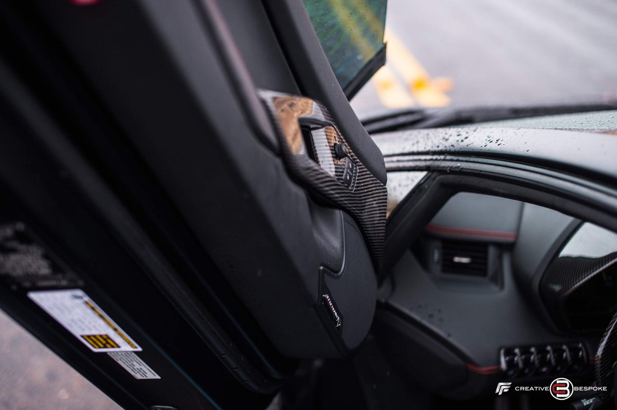 Panneaux intérieurs avec volant en fibre de carbone « E - GT » DMC pour Lamborghini Aventador Coupé et Roadster d'origine - KDMPARTS EUROPE TUNING STORE