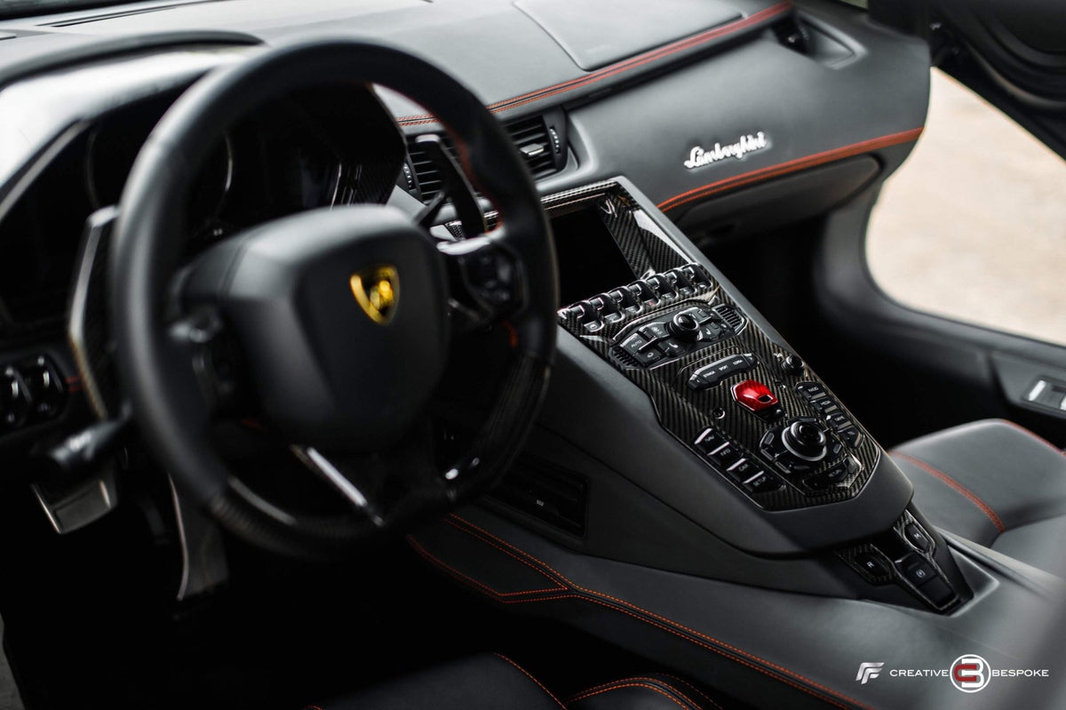Panneaux intérieurs avec volant en fibre de carbone « E - GT » DMC pour Lamborghini Aventador Coupé et Roadster d'origine - KDMPARTS EUROPE TUNING STORE