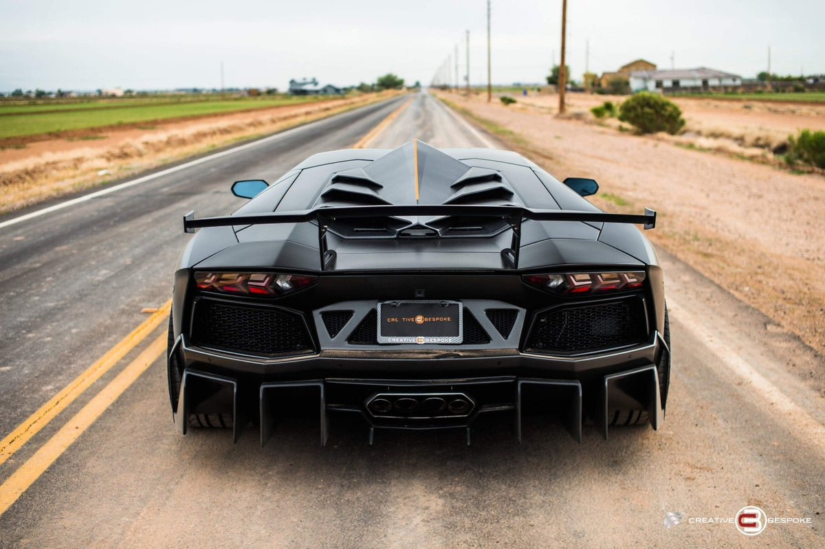 Pare chocs arrière avec diffuseur en fibre de carbone « E - GT » DMC pour Lamborghini Aventador Coupé et Roadster d'origine - KDMPARTS EUROPE TUNING STORE