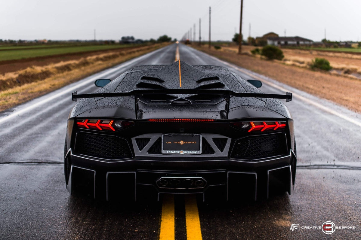 Pare chocs arrière avec diffuseur en fibre de carbone « E - GT » DMC pour Lamborghini Aventador Coupé et Roadster d'origine - KDMPARTS EUROPE TUNING STORE