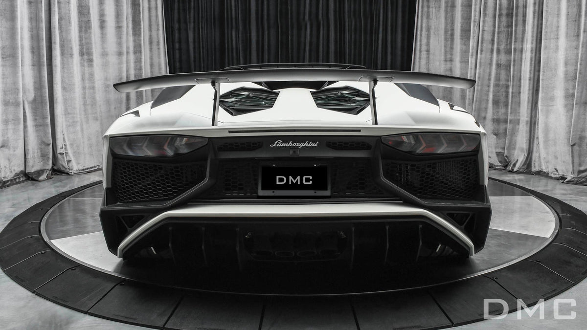 Pare chocs arrière avec diffuseur en fibre de carbone « SV LP750 » de DMC pour Lamborghini Aventador Coupé et Roadster d'origine - KDMPARTS EUROPE TUNING STORE