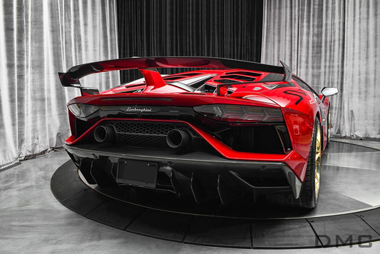 Pare chocs arrière avec diffuseur en fibre de carbone « SVJ » de DMC pour Lamborghini Aventador Coupé et Roadster - KDMPARTS EUROPE TUNING STORE