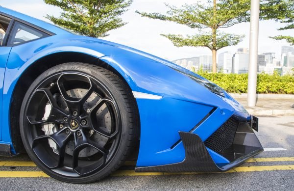 Pare chocs avant en fibre de carbone « E - GT » de DMC pour Lamborghini Huracan Coupé et Spyder d'origine - KDMPARTS EUROPE TUNING STORE