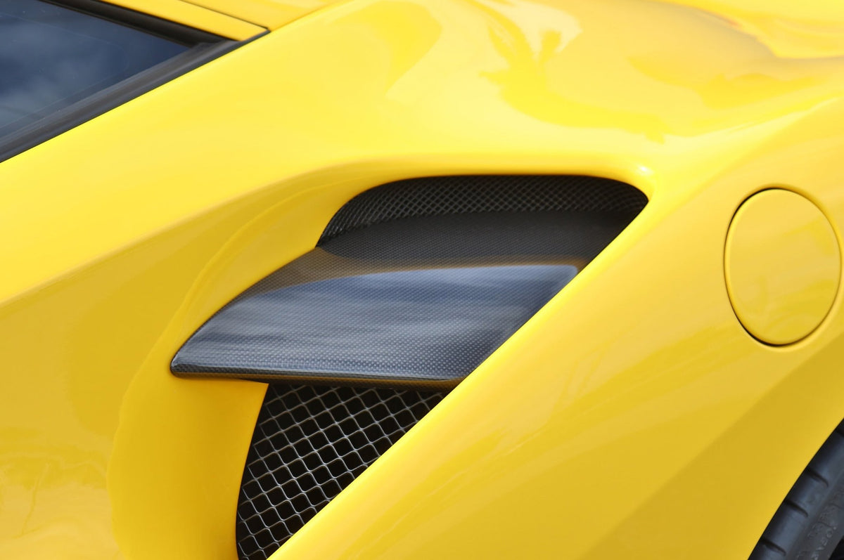 Prises d'air latérales en fibre de carbone de DMC pour Ferrari 488 GTB Coupé et Spider - KDMPARTS EUROPE TUNING STORE